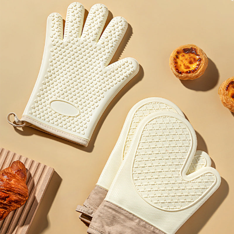 🔥 Heat-Resistant Silicone Cooking Gloves – Grip Hot Cookware with More Control