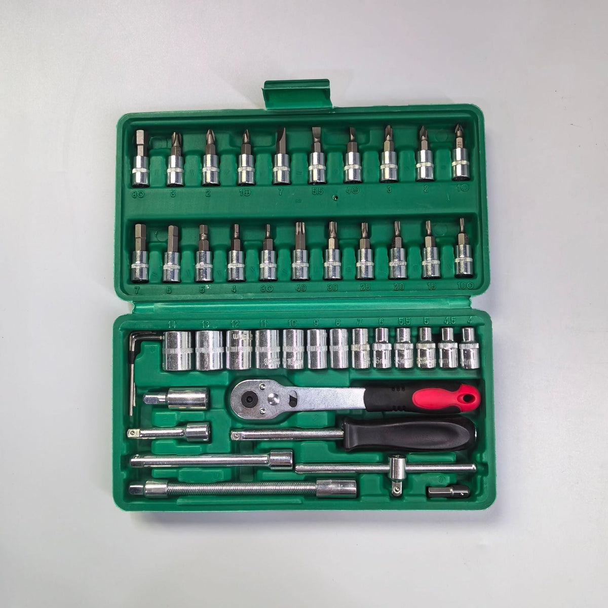 🔧 46-Piece Ratchet & Socket Tool Set – One Case for Everyday Repairs